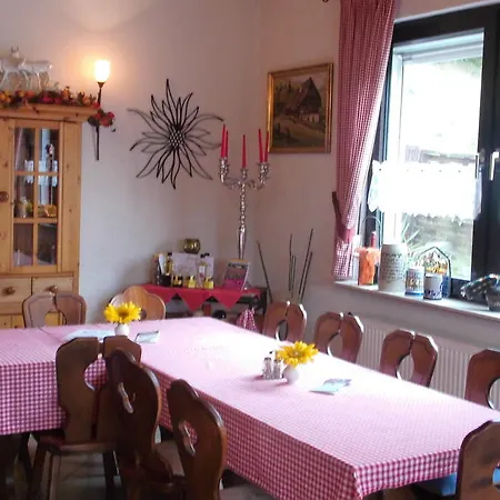 Inn Bergstation Schmeddnalm 2*