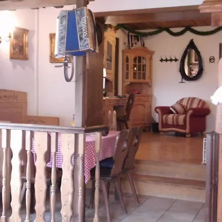 Inn Bergstation Schmeddnalm 2*